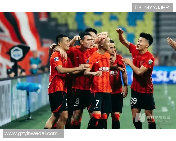 赛后分析:深圳足球队与成都足球队的战术配合与表现评估 赛后分析:深圳足球队与成都足球队的战术配合与表现评估