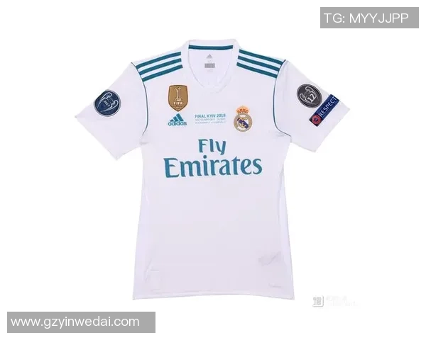 购买足球明星签名球衣的最佳途径与注意事项分享