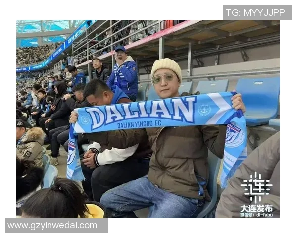 足球明星亲临现场为篮网助威精彩瞬间引发热议 足球明星亲临现场为篮网助威精彩瞬间引发热议