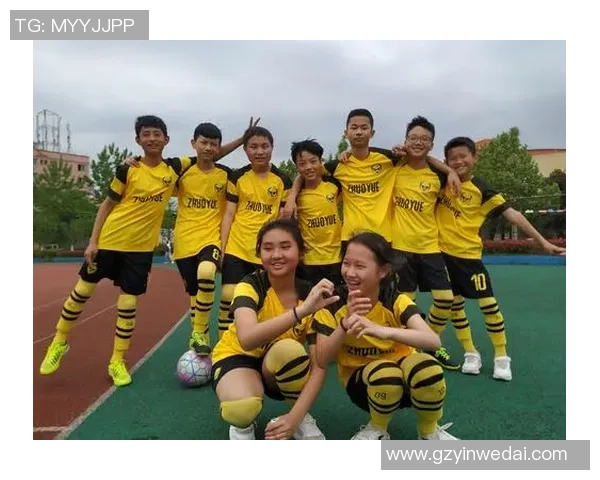 足球明星名字全景展示让你一览无余的足球传奇人物风采与成就 足球明星名字全景展示让你一览无余的足球传奇人物风采与成就