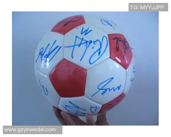 足球明星签名稀有卡片的收藏价值与投资潜力分析 足球明星签名稀有卡片的收藏价值与投资潜力分析