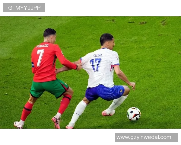 足球明星皮皮的传奇故事及其在足球界的影响力解析 足球明星皮皮的传奇故事及其在足球界的影响力解析