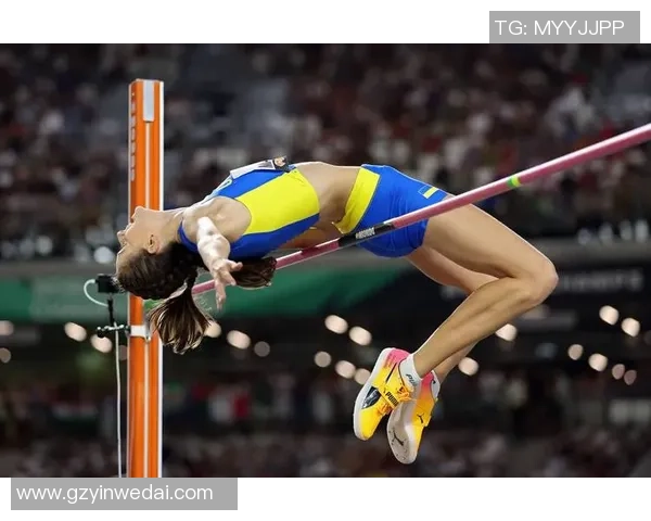 闪耀绿茵场的戴欧米茄足球明星们展现时尚与实力的完美结合 闪耀绿茵场的戴欧米茄足球明星们展现时尚与实力的完美结合