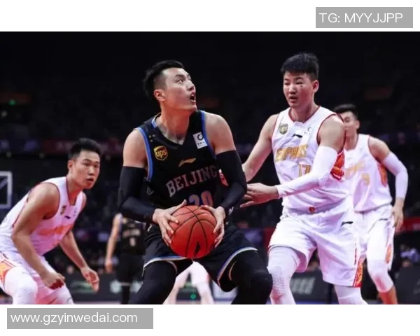 篮球评论：深圳篮球队的包夹得失